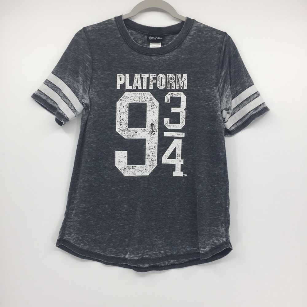 4/$25 Harry Potter Platform Gray burned out Top - Picture 4 of 6